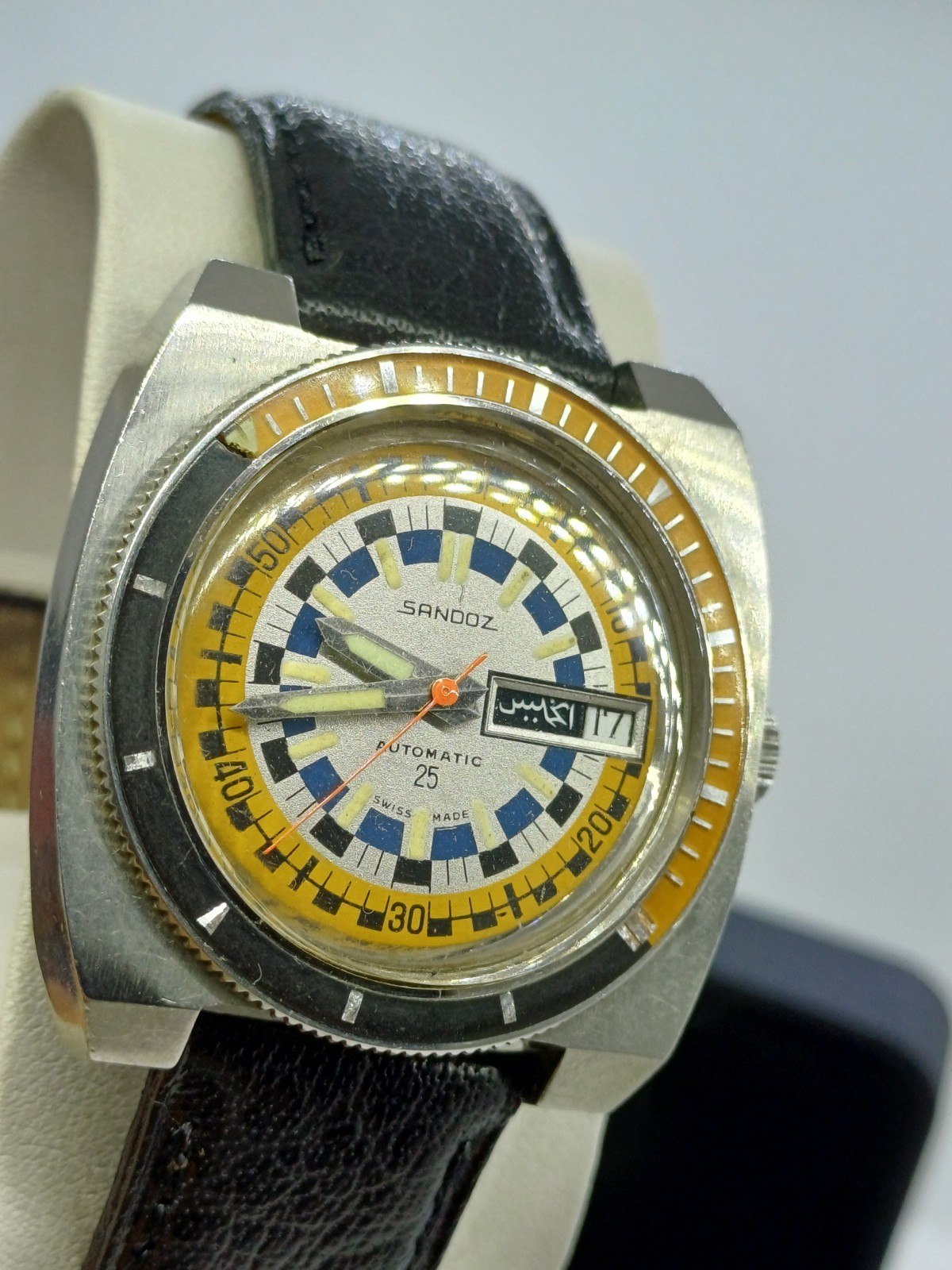 VINTAGE SANDOZ 1748Z-84-8 RALLY OVERSIZE DIVER AUTOMATIC WATCH MENS DAY DATE