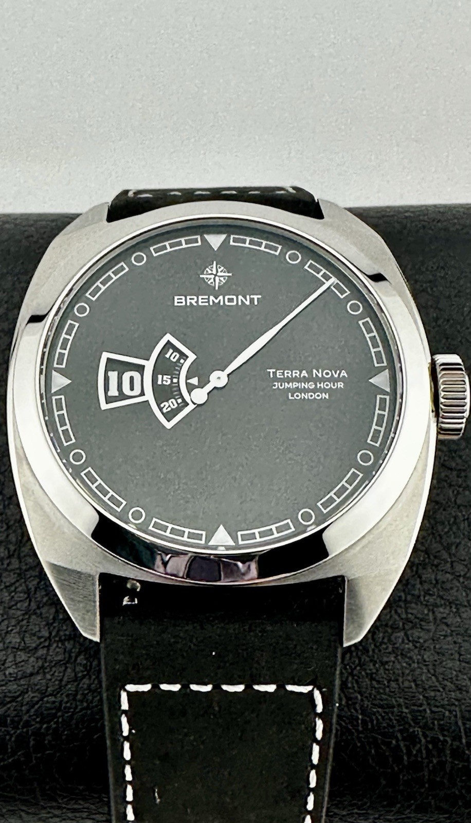 Bremont TERRA NOVA JUMPING HOUR 904L Stainless Steel 40.5mm 56 Hour Power Res
