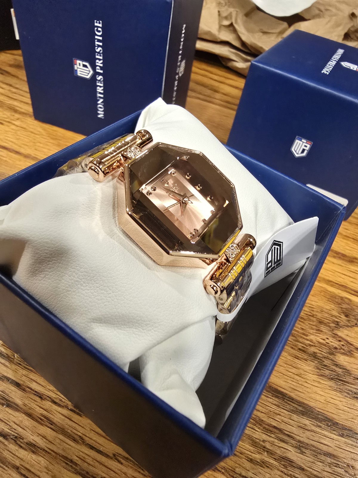 Montres Prestige X Invicta Women’s 28mm Rose Gold MPW-0027 New!