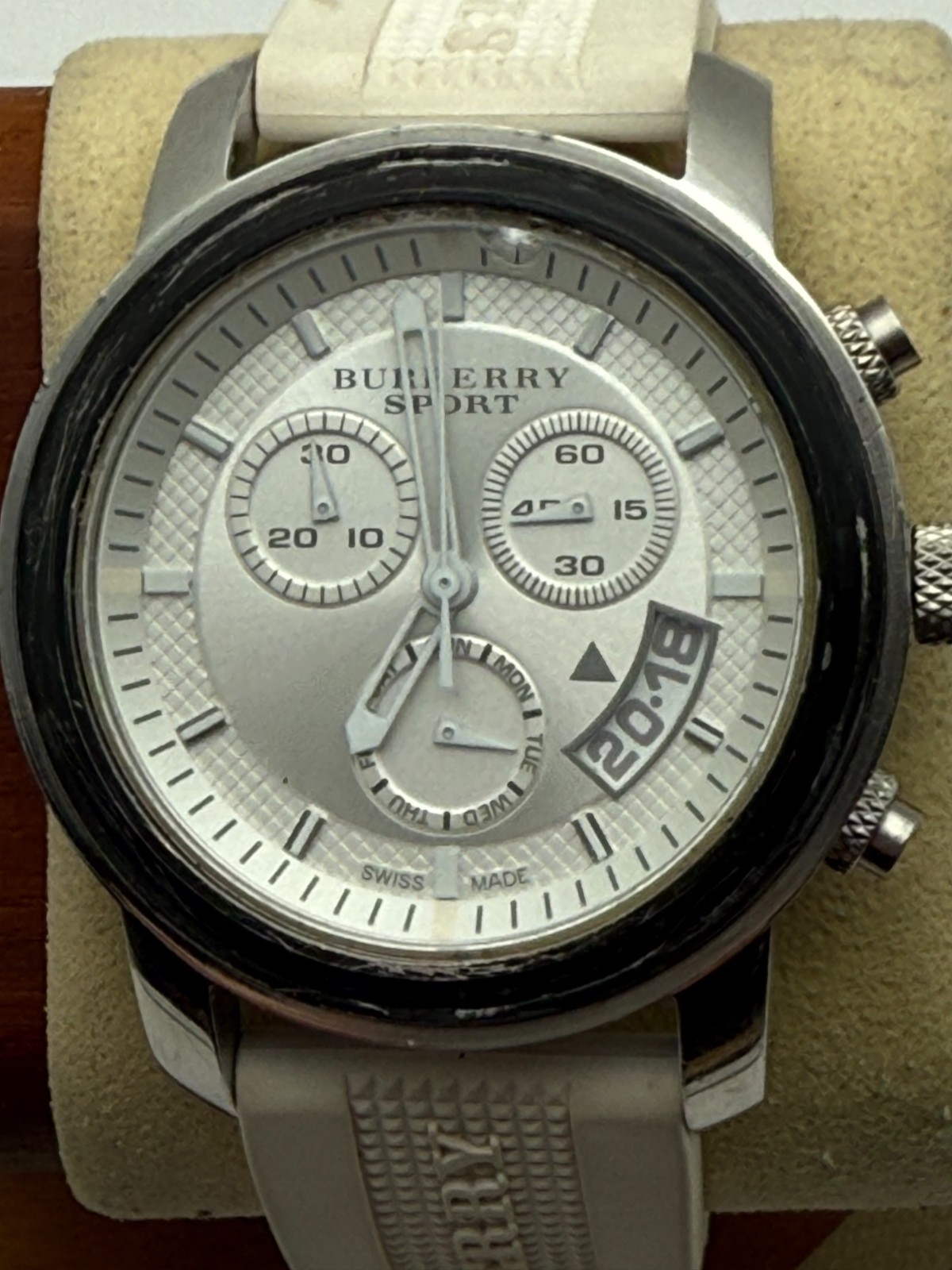 Burberry Endurance BU7760 Sport Chronograph 39mm Swiss Watch – Needs New Bezel