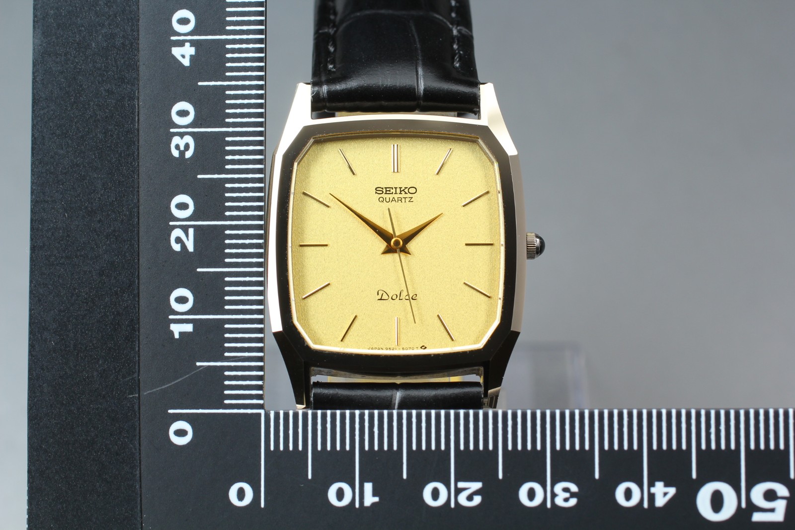 [Near MINT] SEIKO Dolce 9521-5070 28mm Gold Dial Quartz Men’s Watch from JAPAN