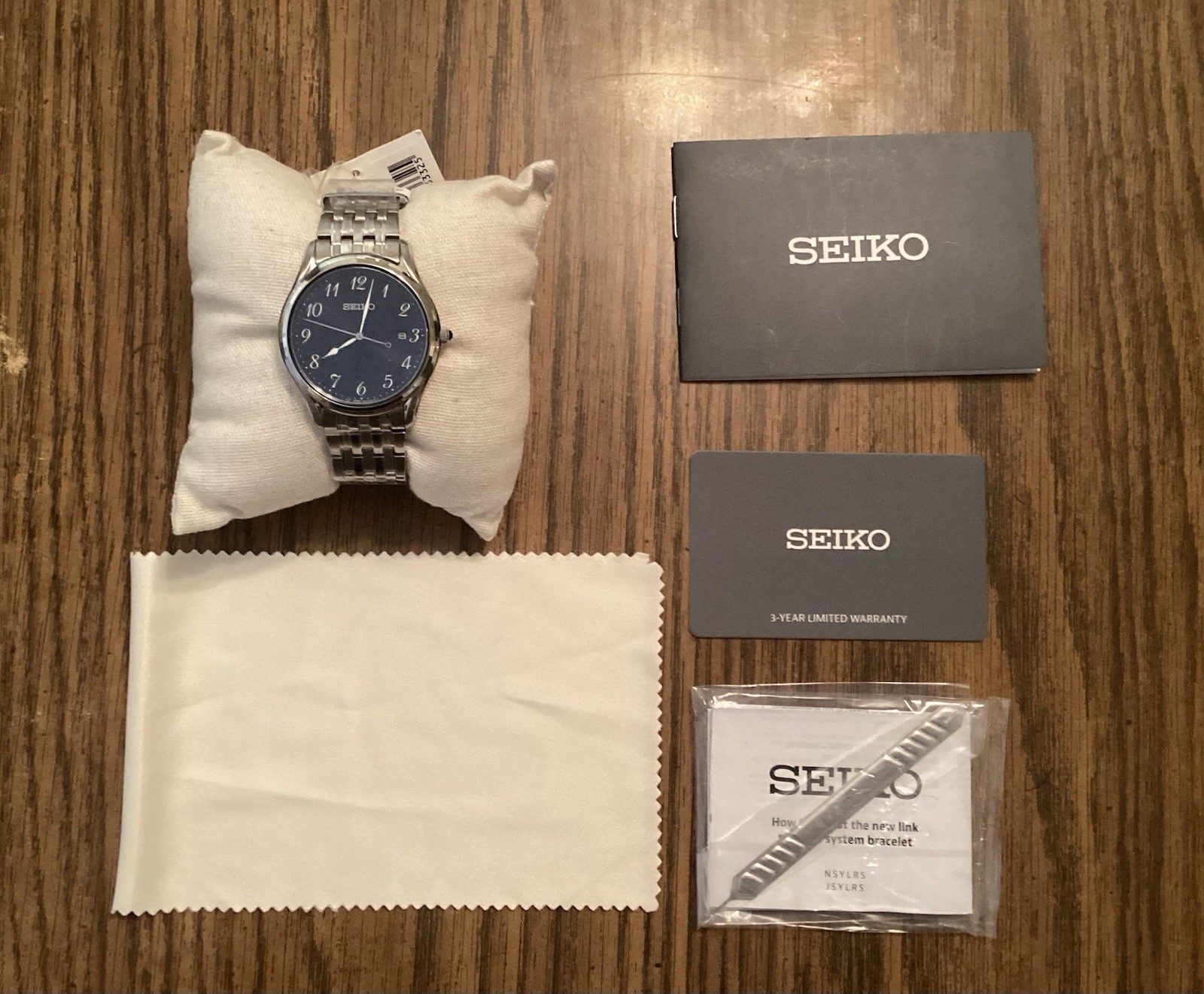 Seiko SUR309P1 Men’s Blue Dial Quartz Stainless Steel Bracelet 100m Date Box