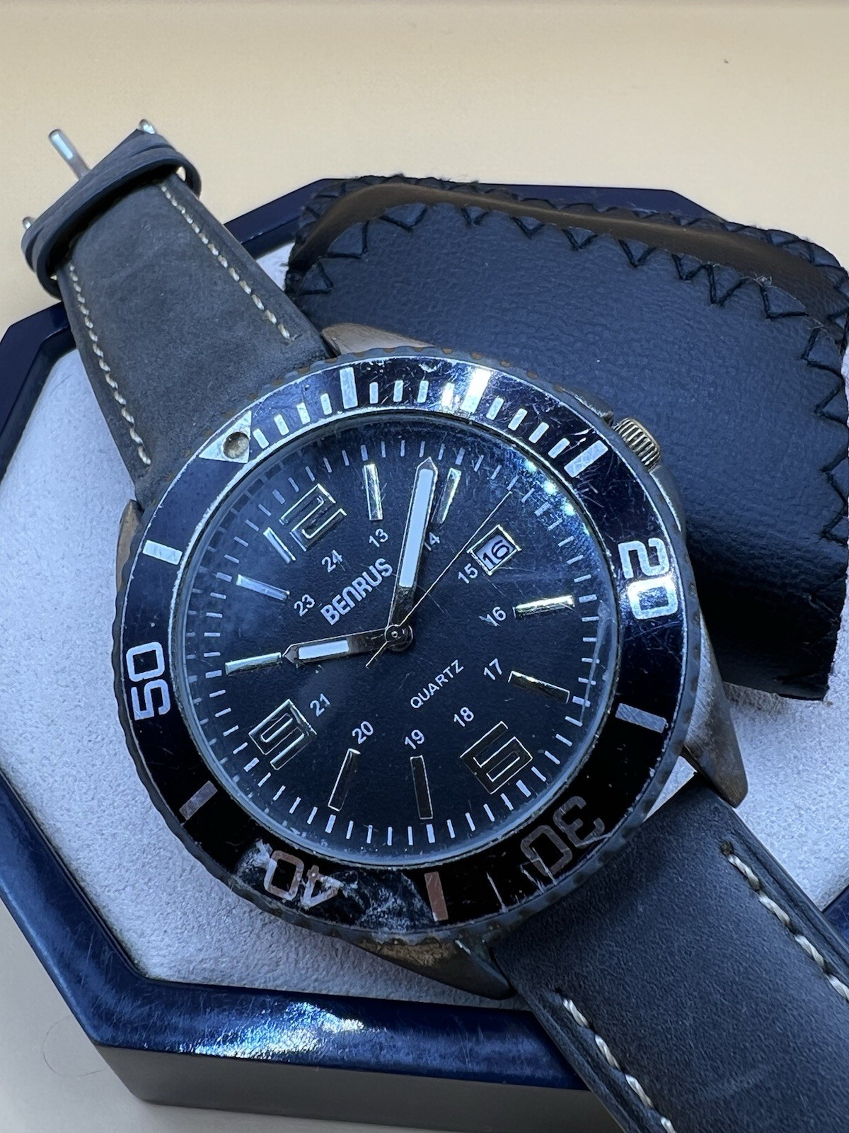 Benrus Men’s Vintage Diver Style Quartz Watch 42mm Case with Black Dial