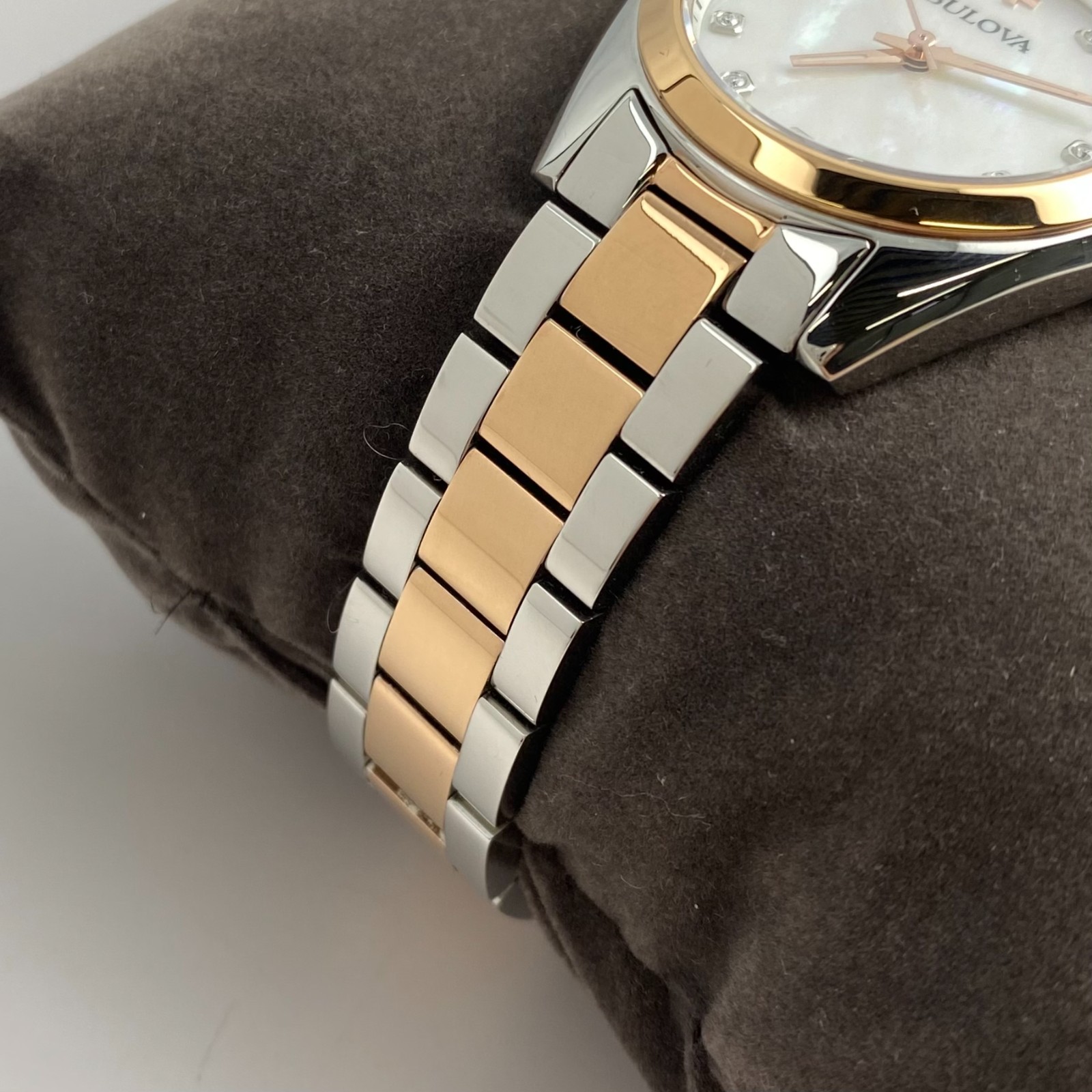 Bulova Surveyor 98P207 Women’s Watch Mother of Pearl White Dial Rose Gold
