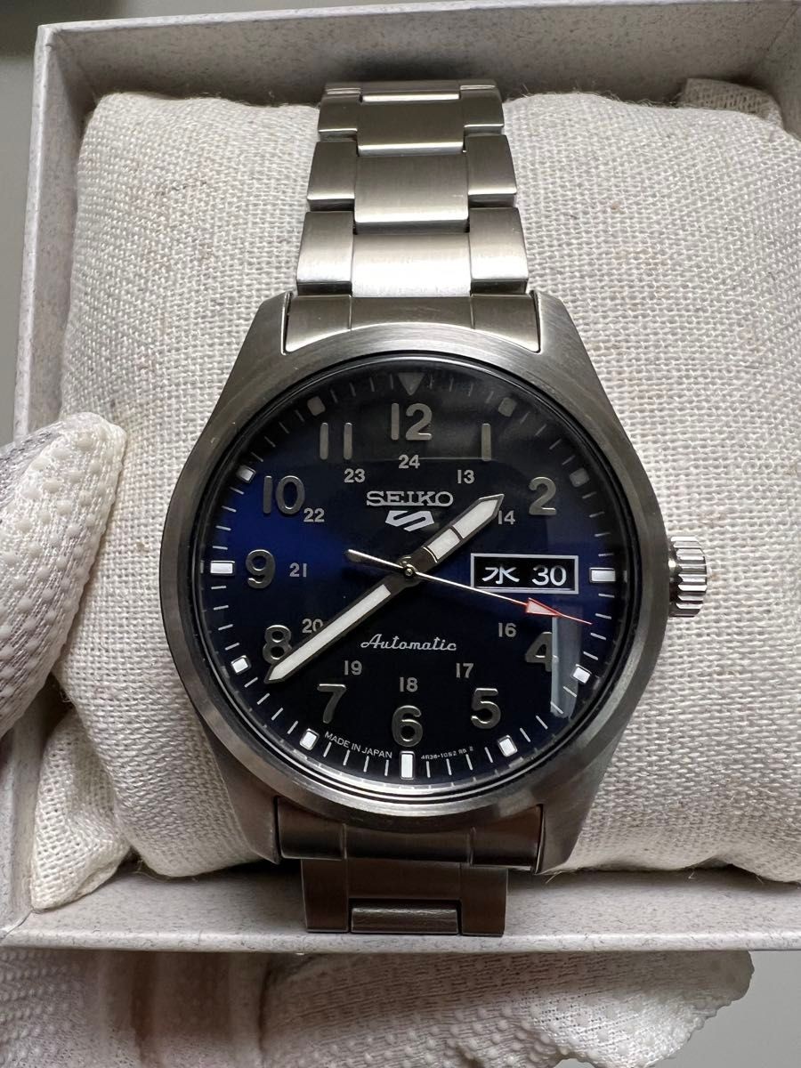 SEIKO SBSA113 Automatic Wristwatch with Day-Date, Steel Case, Blue Gradient Dial