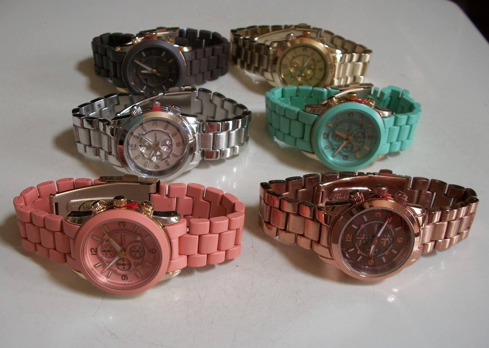 Women’s red, beige, blue, pink, purple, green, rose gold fashion casual watches