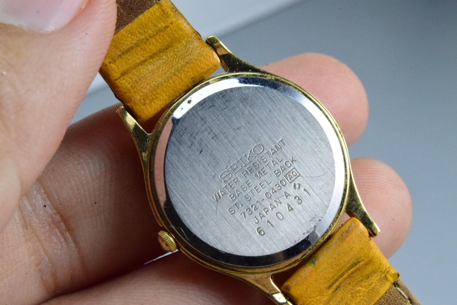 Vintage watch Seiko Avenue 7321-0430 Creamy Lady Quartz Round 27mm