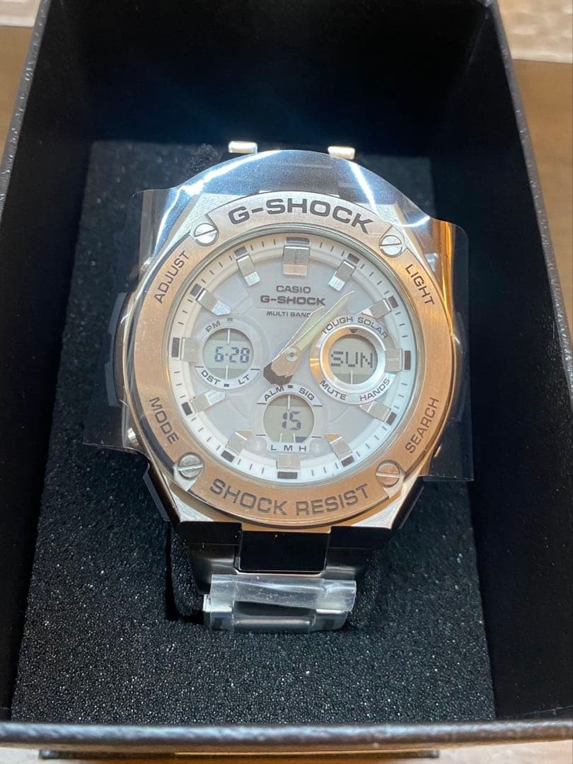 New G SHOCK GST W110D 7AJF Radio Solar