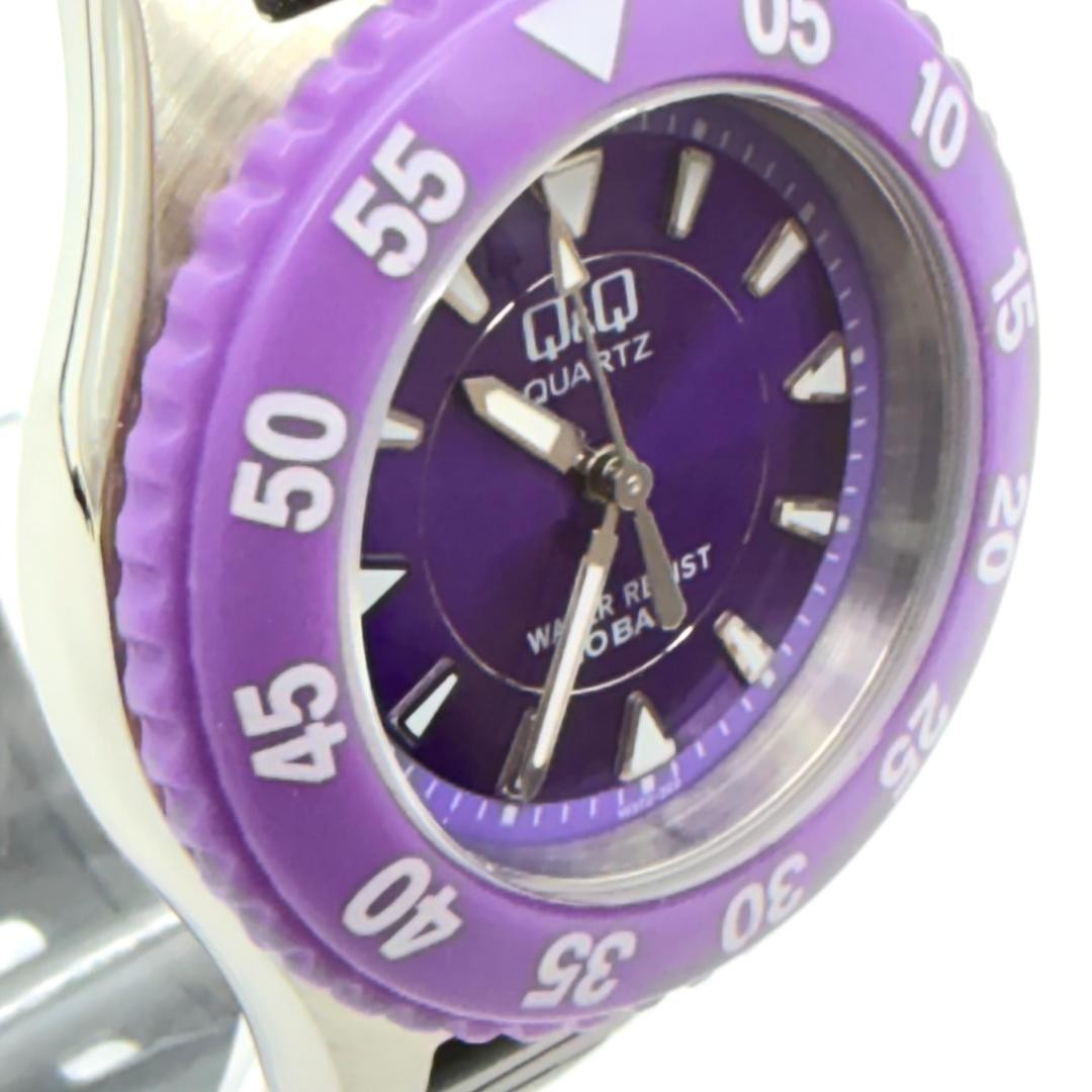 Excellent condition Citizen Q&Q wristwatch with rotating bezel, new battery,