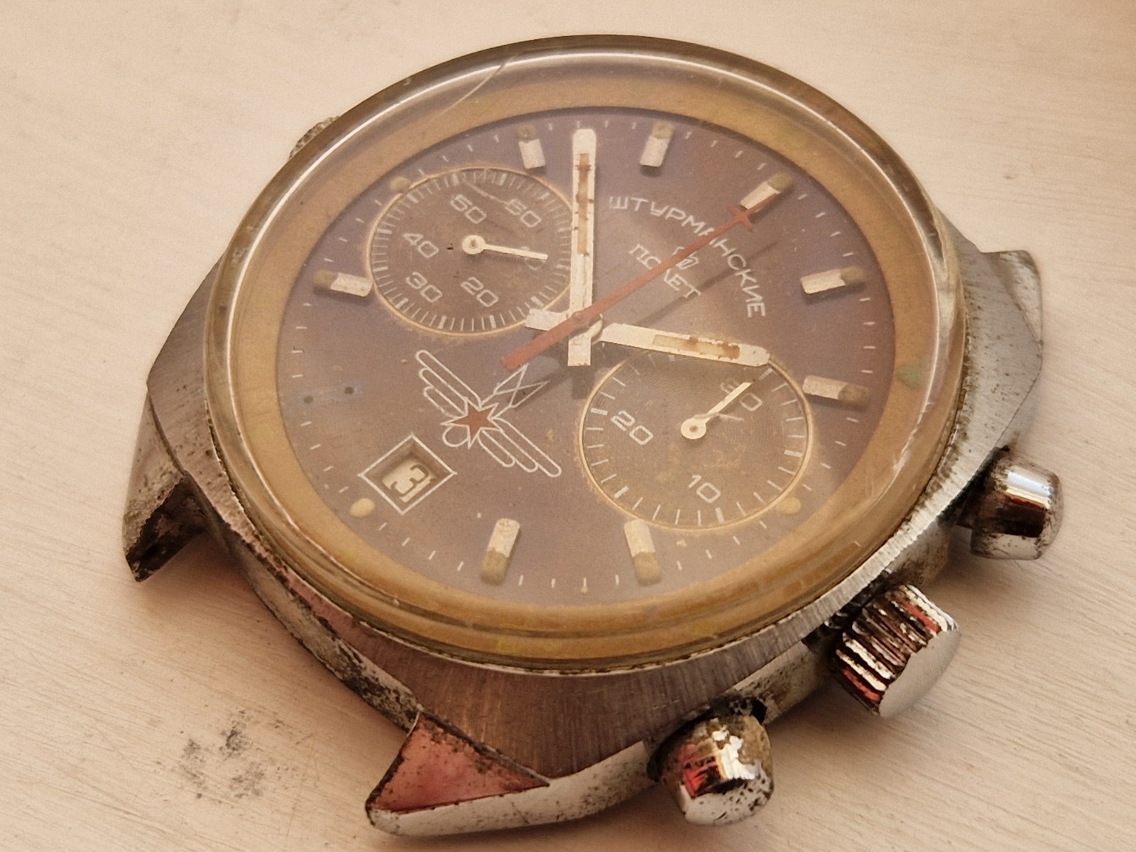 Poljot Sturmanskie 3133 chronograph Soviet watch project missing back rusted