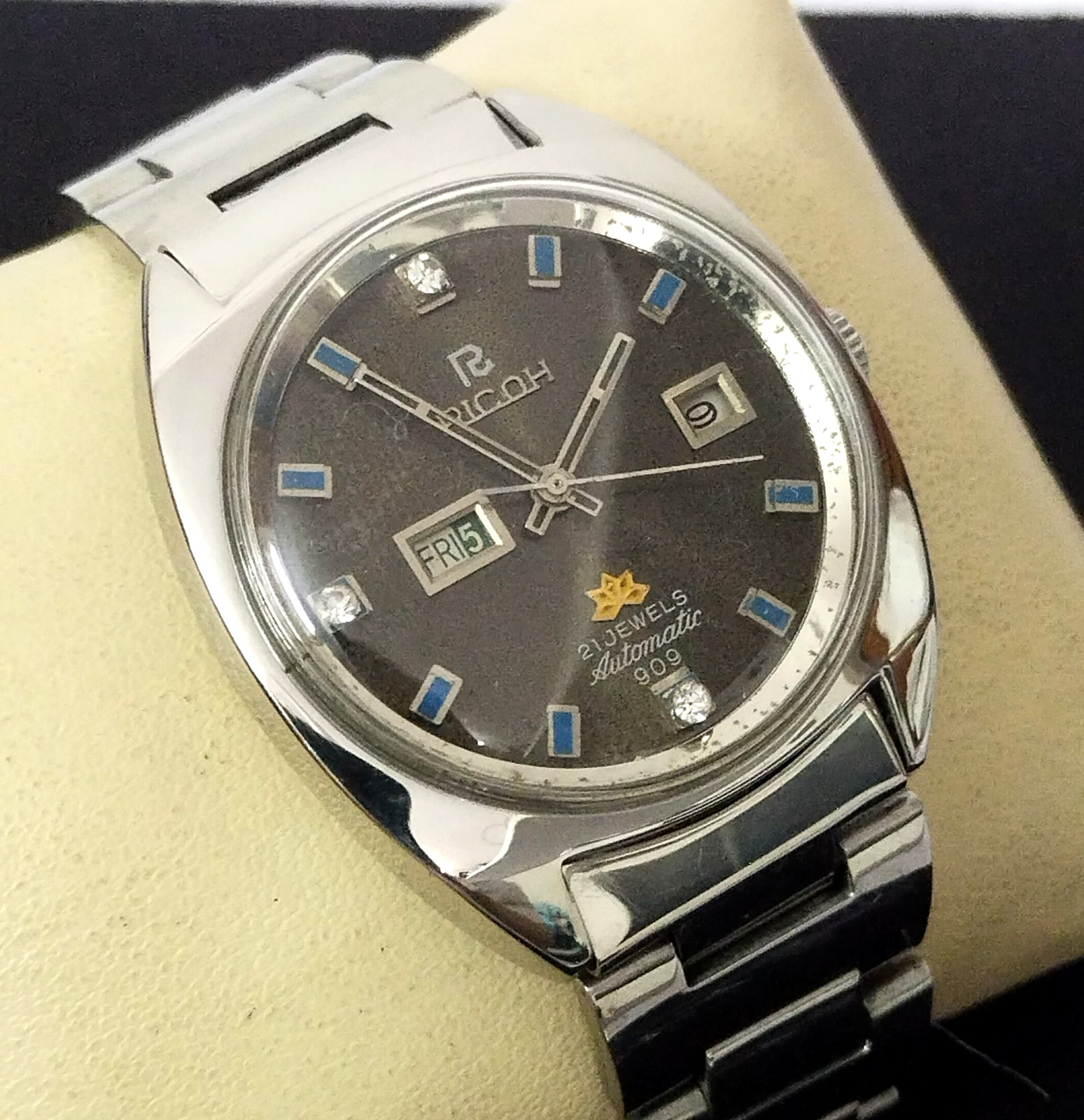 Vintage RICOH Automatic 909 Men’s Watch Black Dial Free Shipping