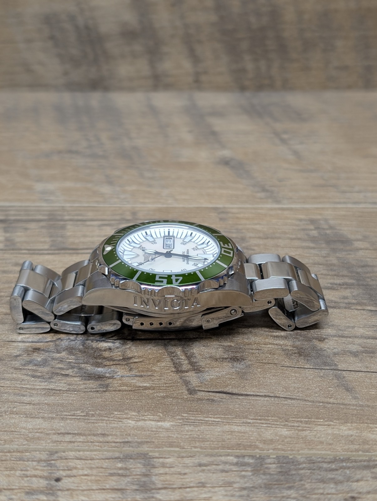 Invicta 2844 Automatic Pro Diver Green Bezel MOP Dial Watch Box Papers