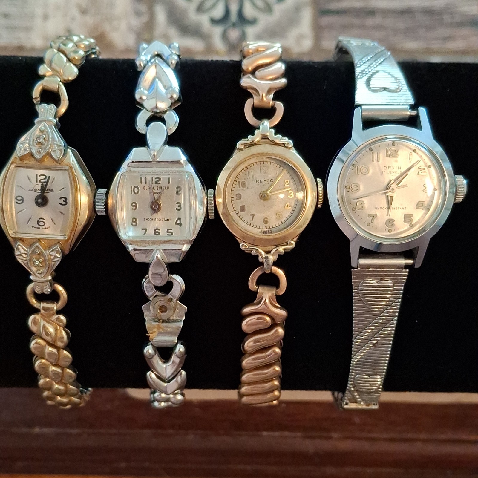 Lot Of 4 Ladies Watches. All Windup With Stretch Bands. *SEE DESCRIPTION*