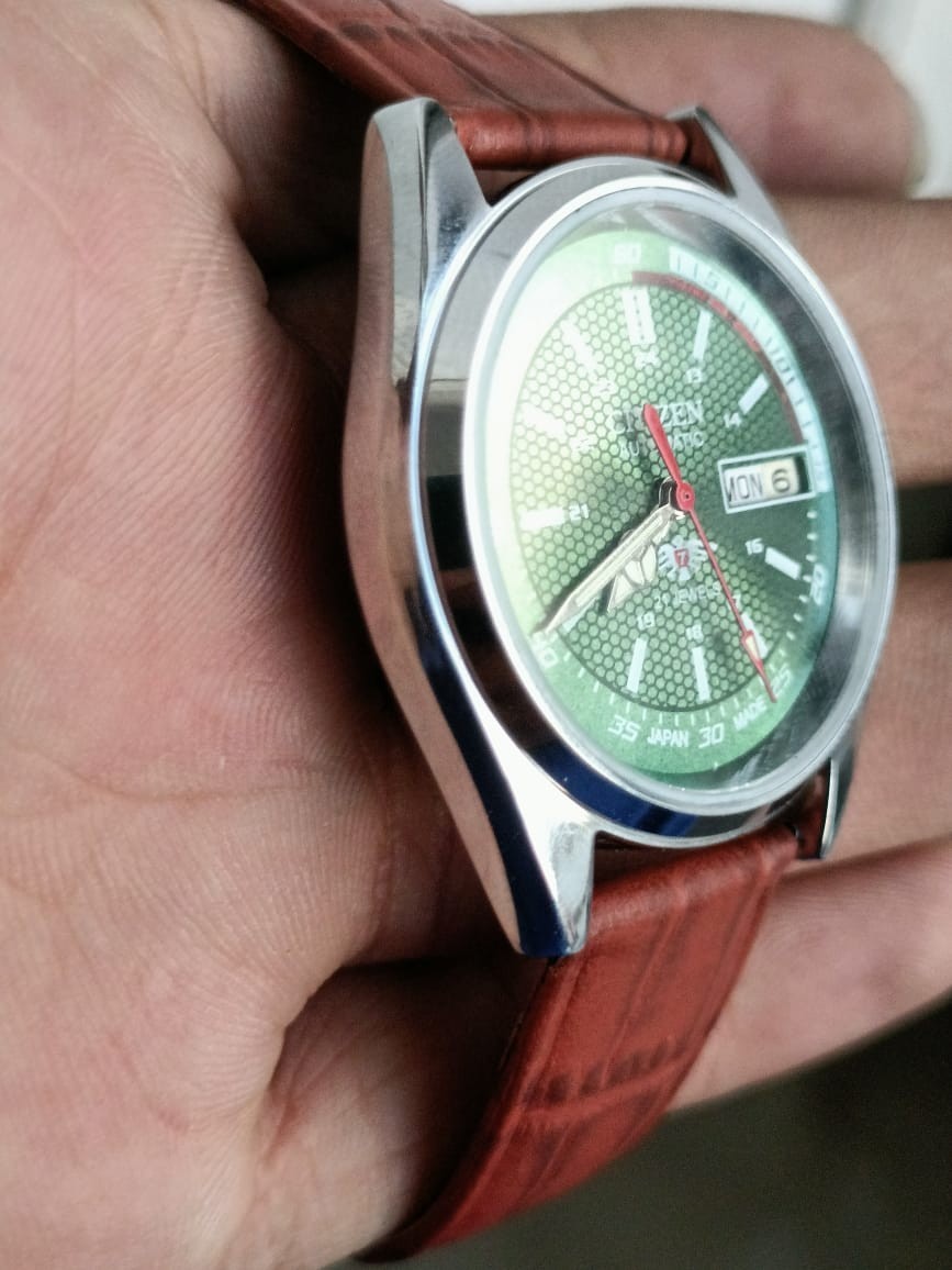 Citizen Automatic Green Dial Day/Date 21 Jewels Stainless Steel Mens Wrist Watch