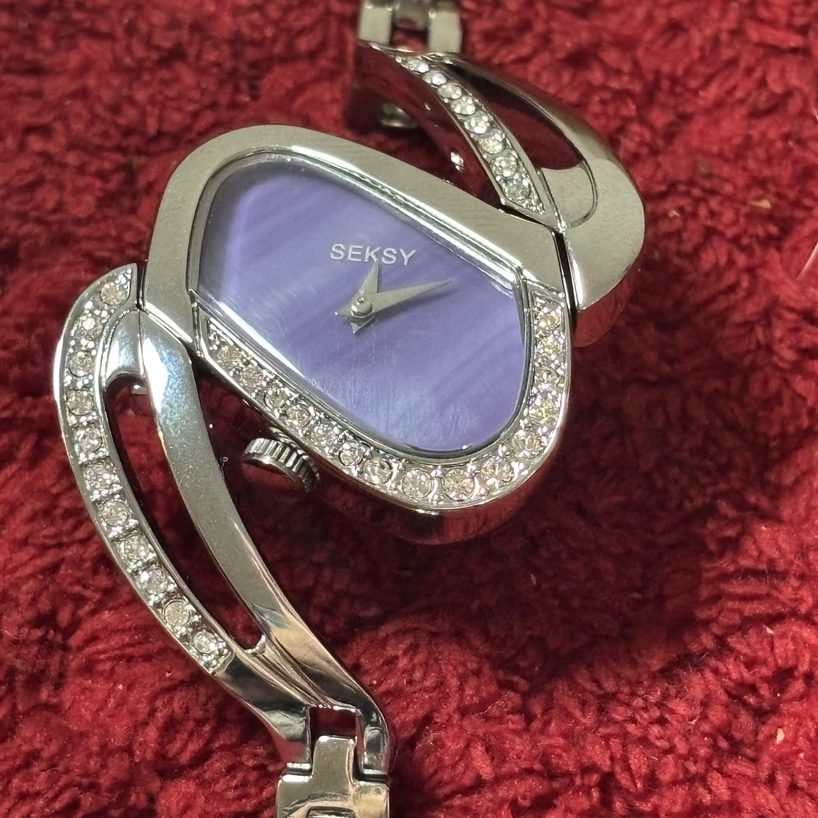 Sekonda Seksy Women’s Quartz Purple Dial Gemmed Silver Bracelet Watch Box