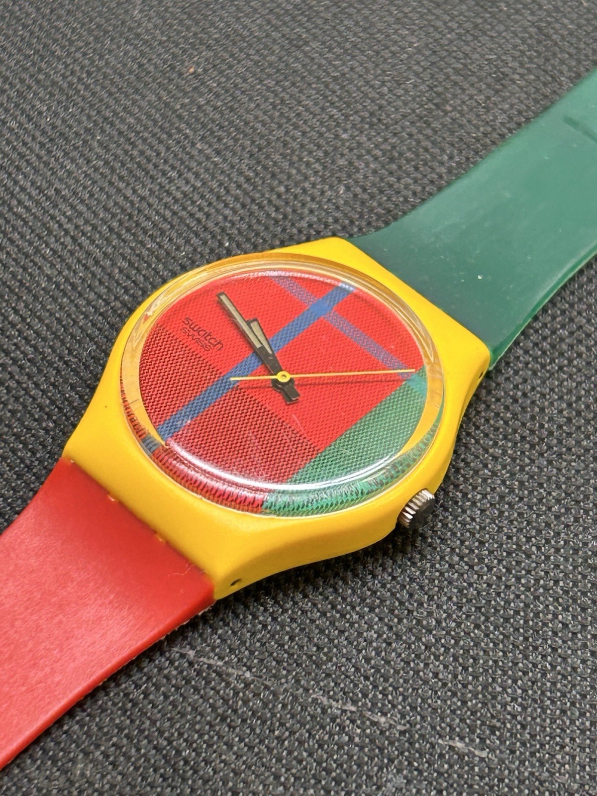 SWATCH Rare Vintage Swatch McGregor (GJ100) Wristwatch! Green, Yellow, Red