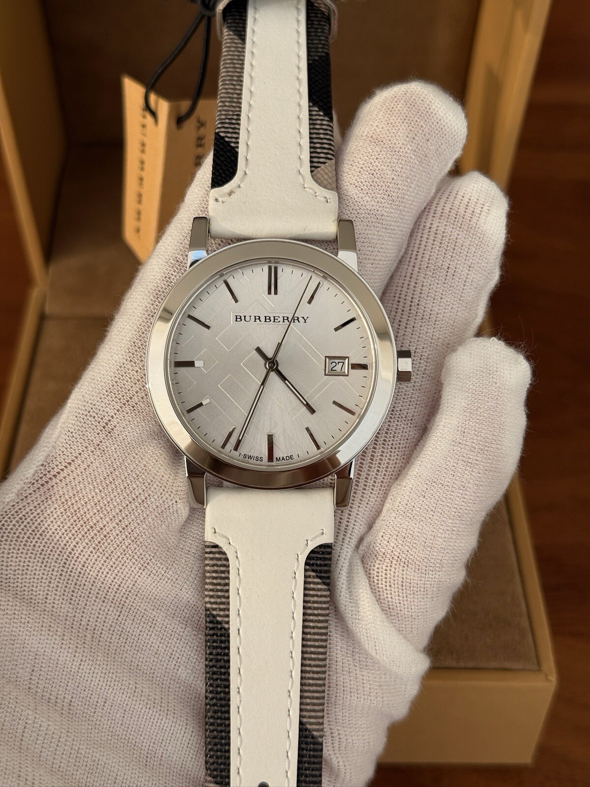 Burberry BU9019 The City White Sunray Dial White Leather Strap Unisex Watch