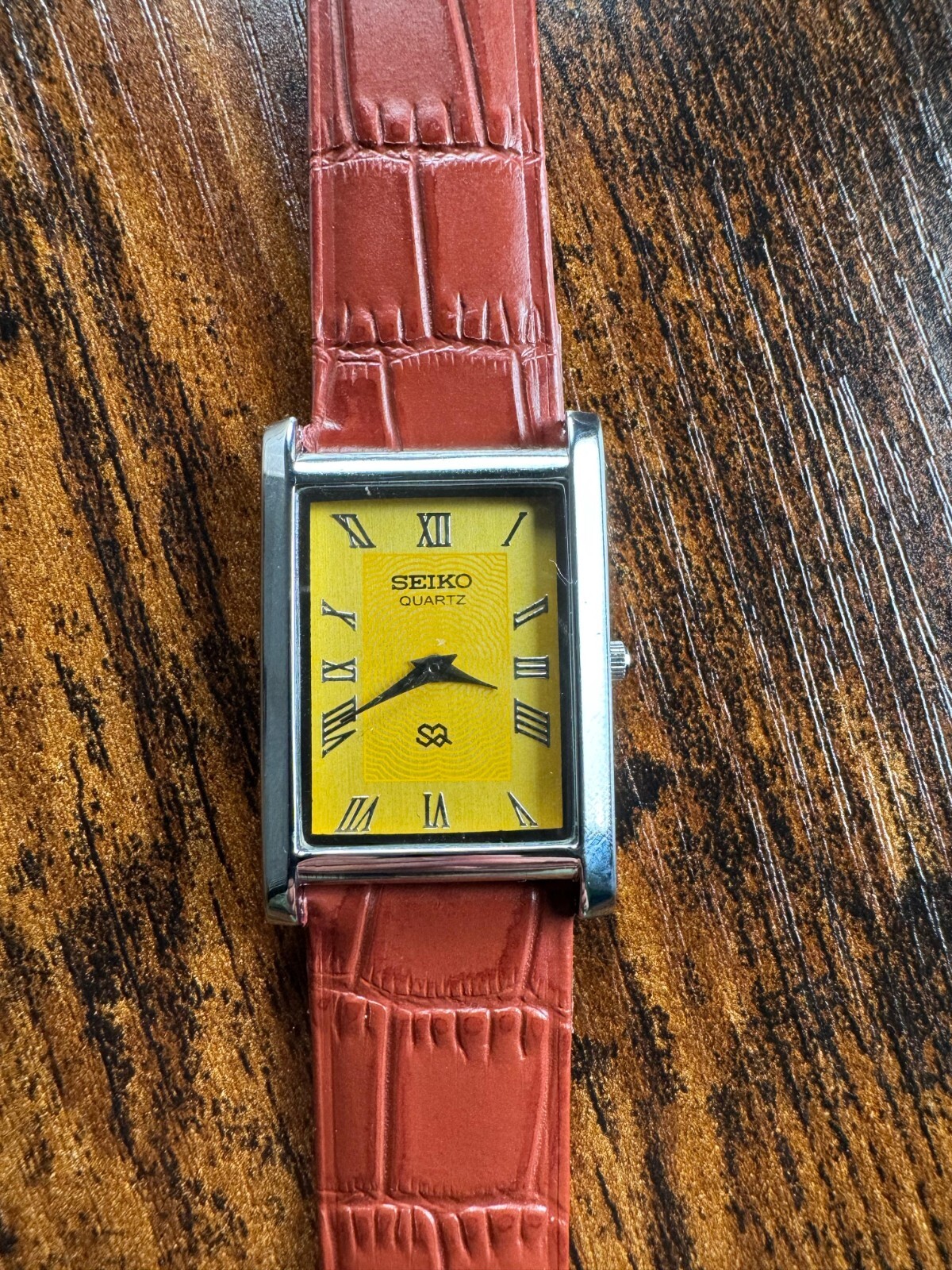 vintage Seiko Slim Tank Quartz Men Yellow Dial Light Brown leather Dress Watch