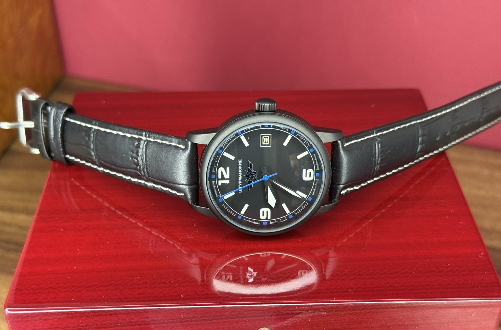 Watch Aviator Pilot Mechanical Vintage Soviet USSR Military Day Calendar Raketa