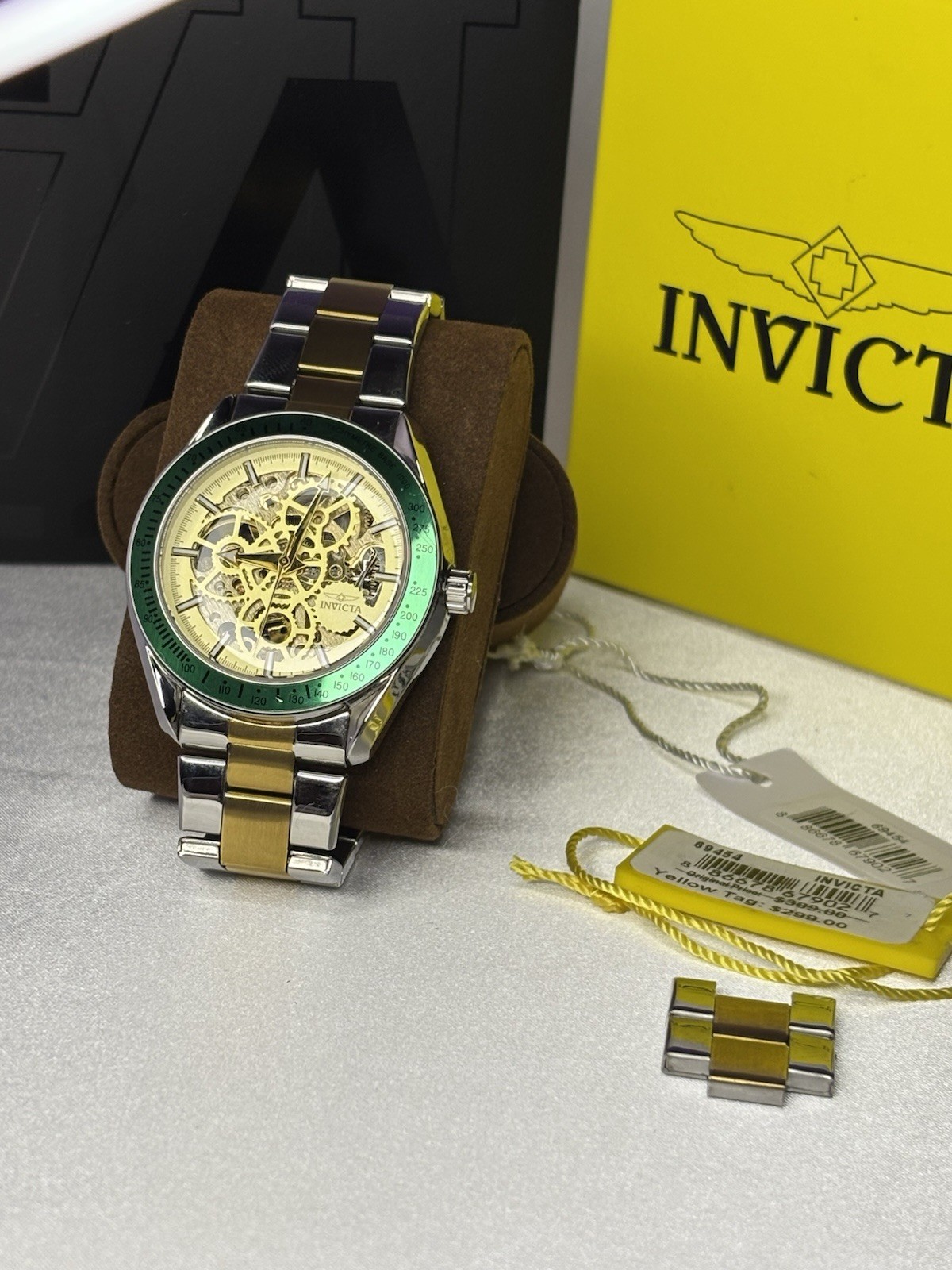 Invicta 45mm Automatic Skeleton Dial green bezel Two-Tone Men’s Watch 100m