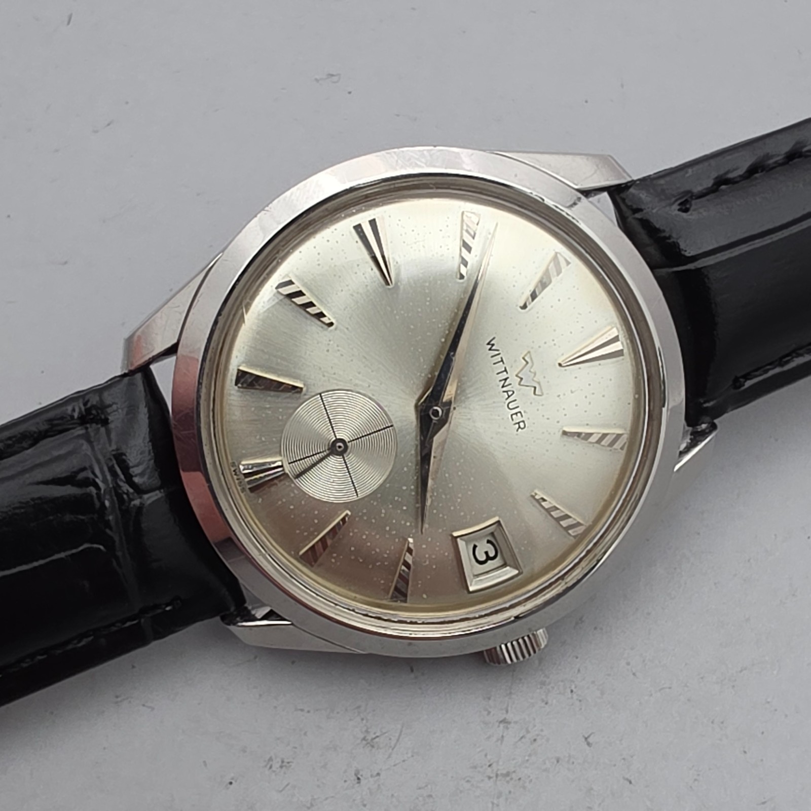 Vintage WITTNAUER men’s manual wind watch Ref:6300 Date rare dial swiss 1960s