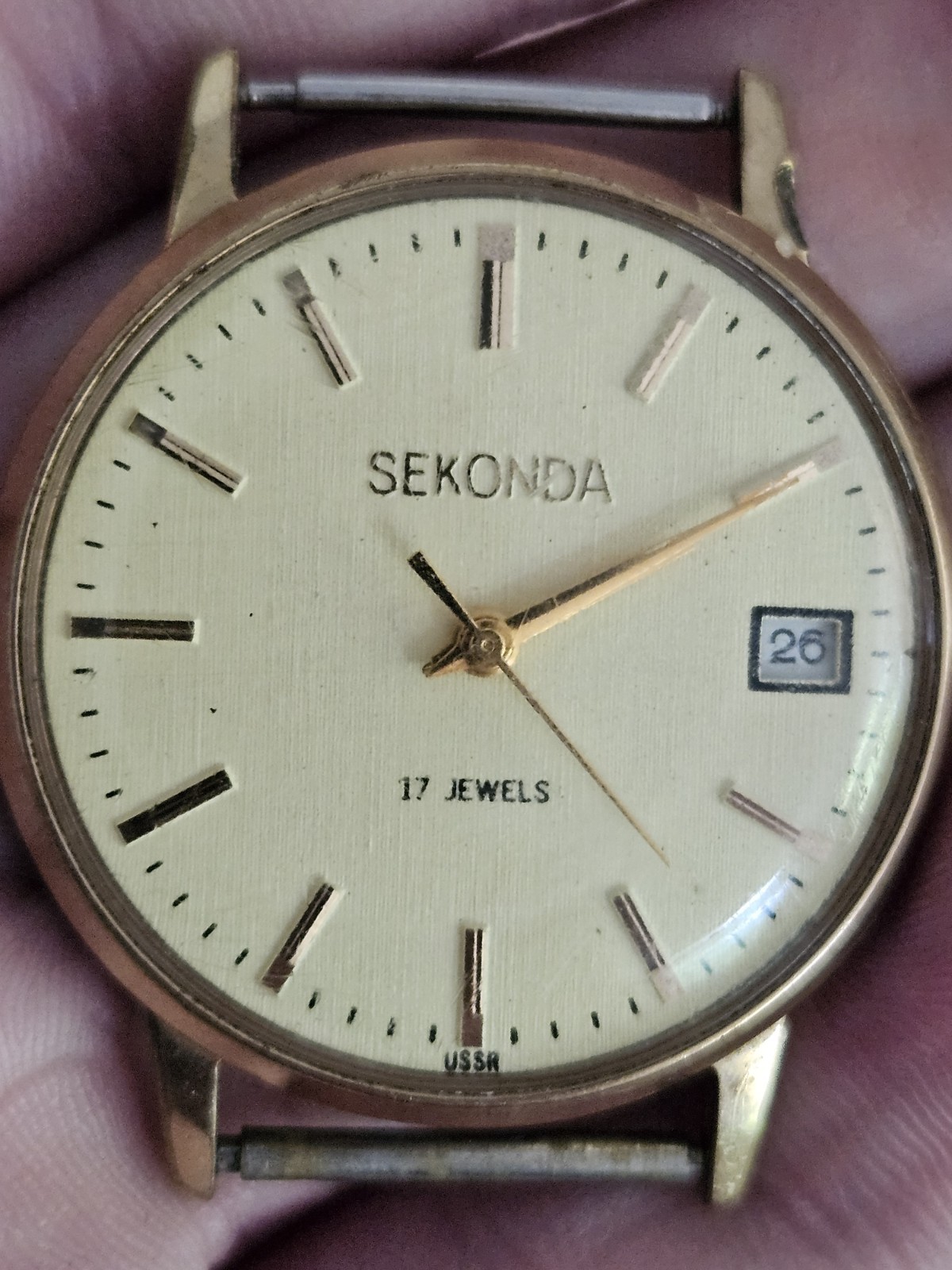 Sekonda Men’s Vintage 17 Jewels Gold-Plated Wristwatch