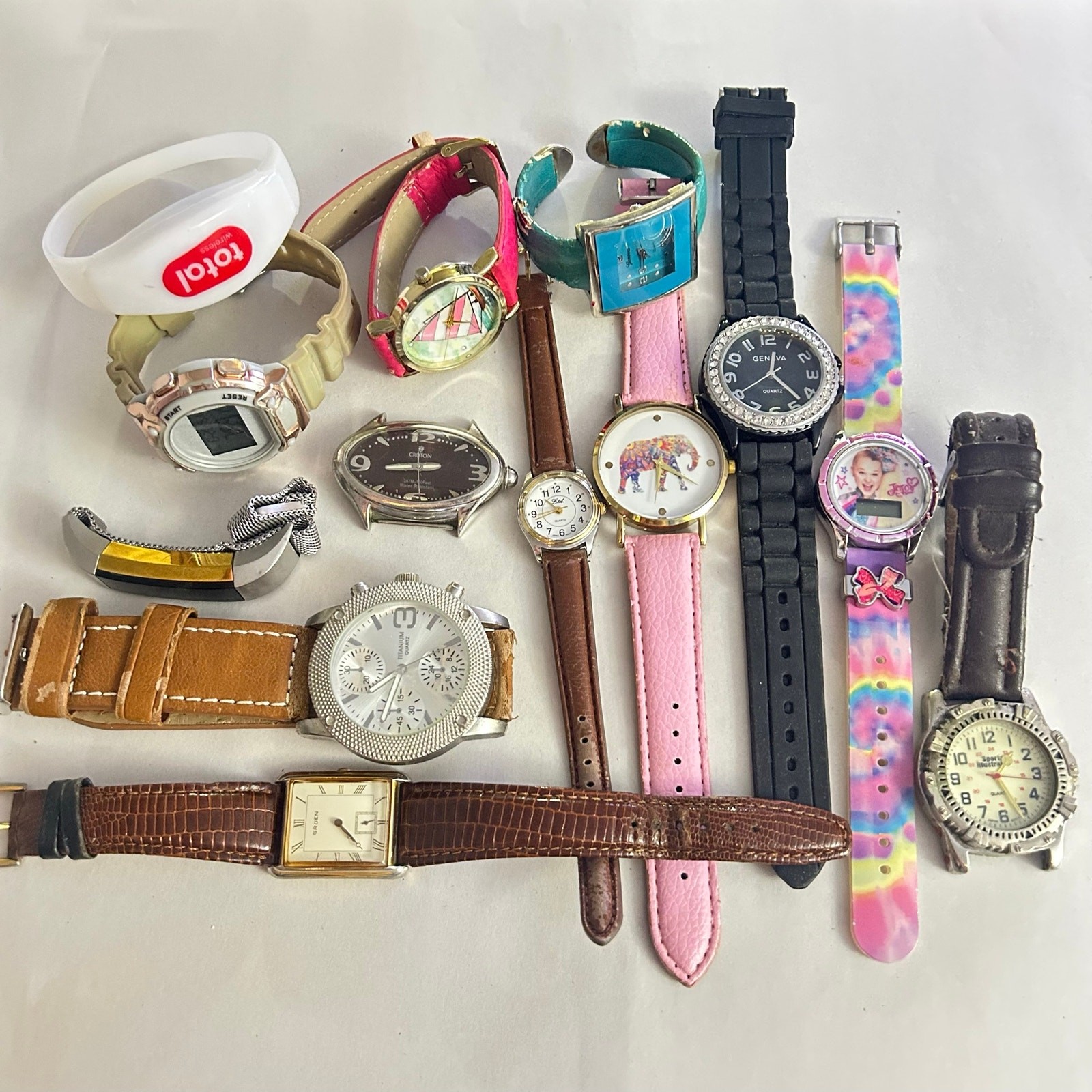 Assorted Watches Used Not Working For Parts Or Pieces lot 4