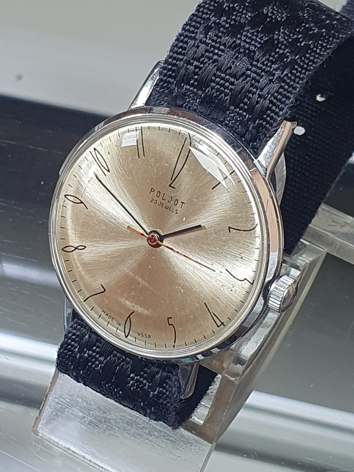 Vintage POLJOT De Luxe 1MChZ Ref.2209 Ultra Slim 23 Jewels USSR Made Watch