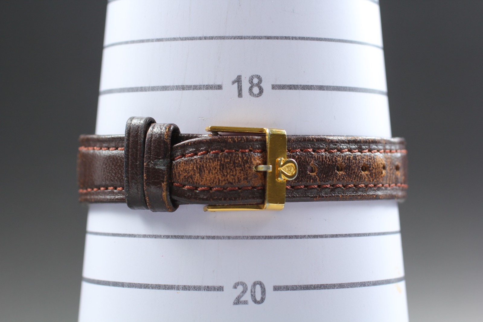 Vintage OMEGA Seamaster Cal.1430 Ref.196.0265 Men’s Quartz Watch 28mm From JAPAN