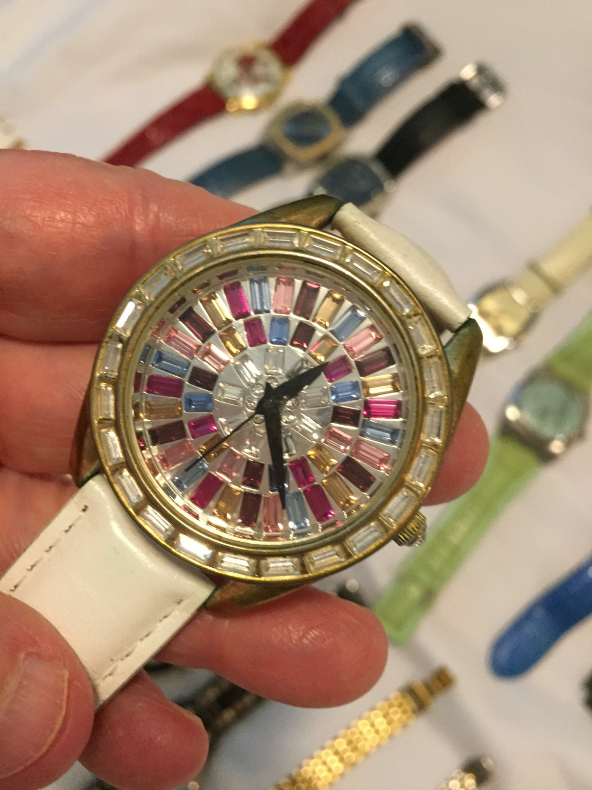 Women’s Watches Various Brands Untested Lot Of 18 Joan Rivers, Adrienne, Gossip