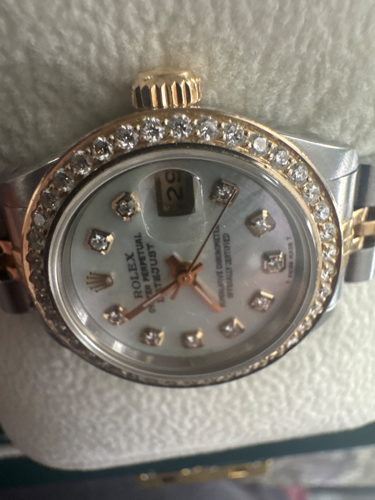 Ladies Rolex Oyster Perpetual Date 69173 Mother of Pearl Diamond Dial Watch LW-3
