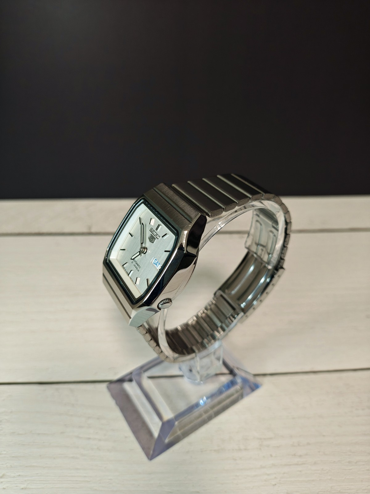 Seiko 5 SNXK95 Automatic – TV Case – Japan Domestic Model – Brushed Silver Dial