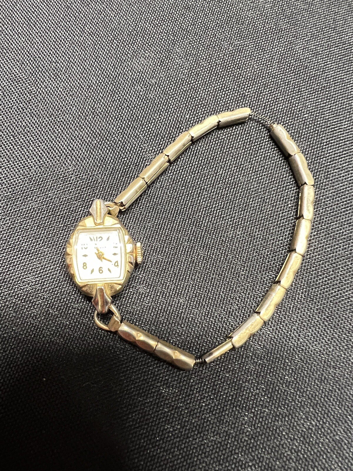 Elgin 7 Jewel Gold Tone Women’s Watch