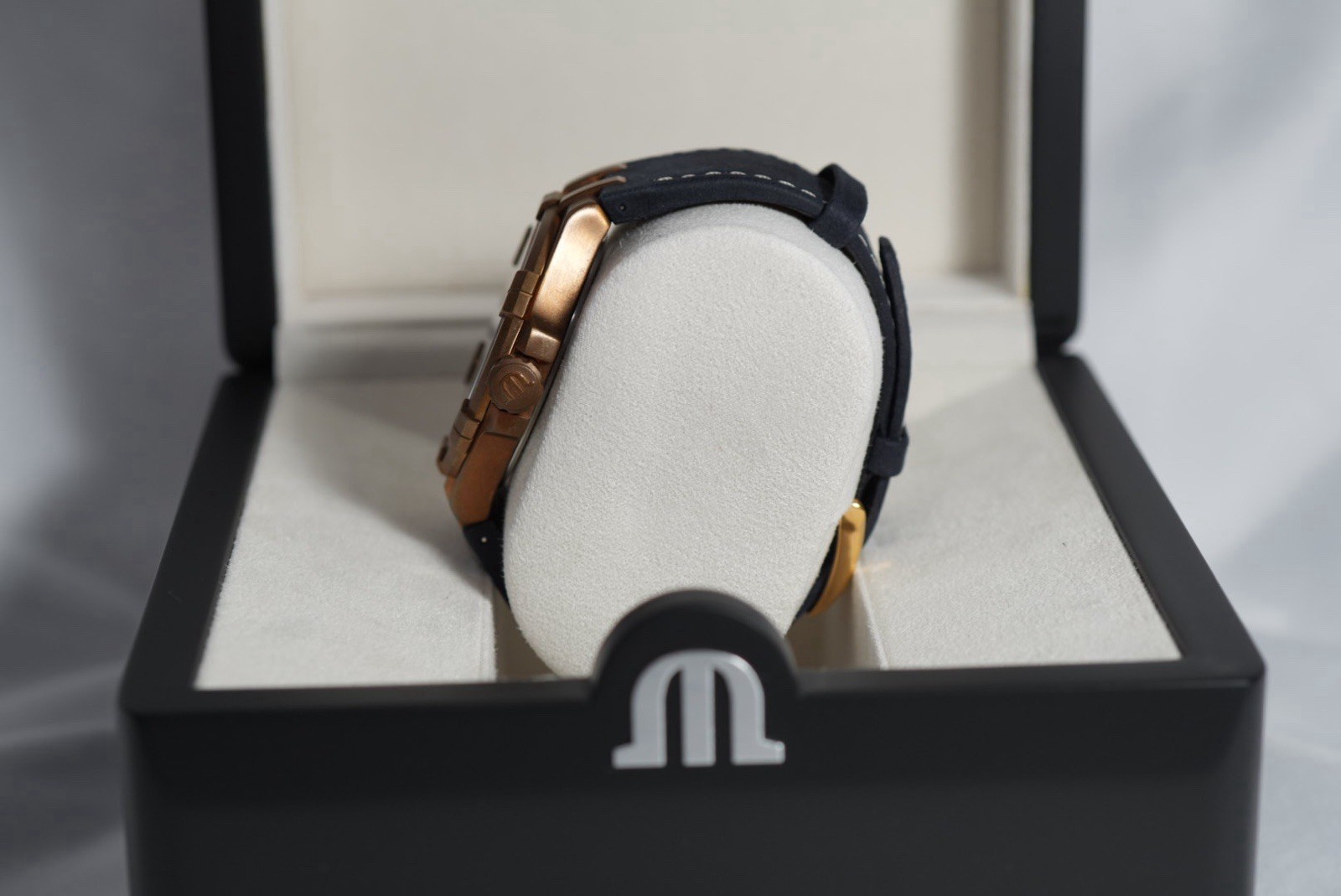 1/500 Maurice Lacroix AIKON Bronze Quartz 44mm Blue Dial Date 100m Box Papers