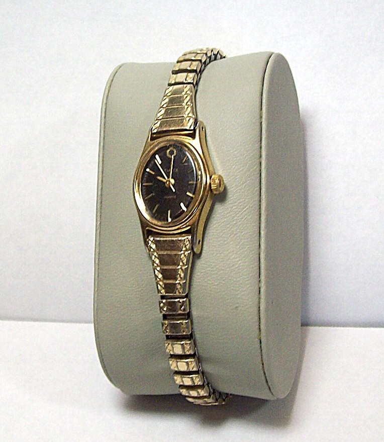 Timex Q Ladies Watch Earlier Minty Luxury ’70’s Quartz Gold-Filled fit 5.9″-6.4″