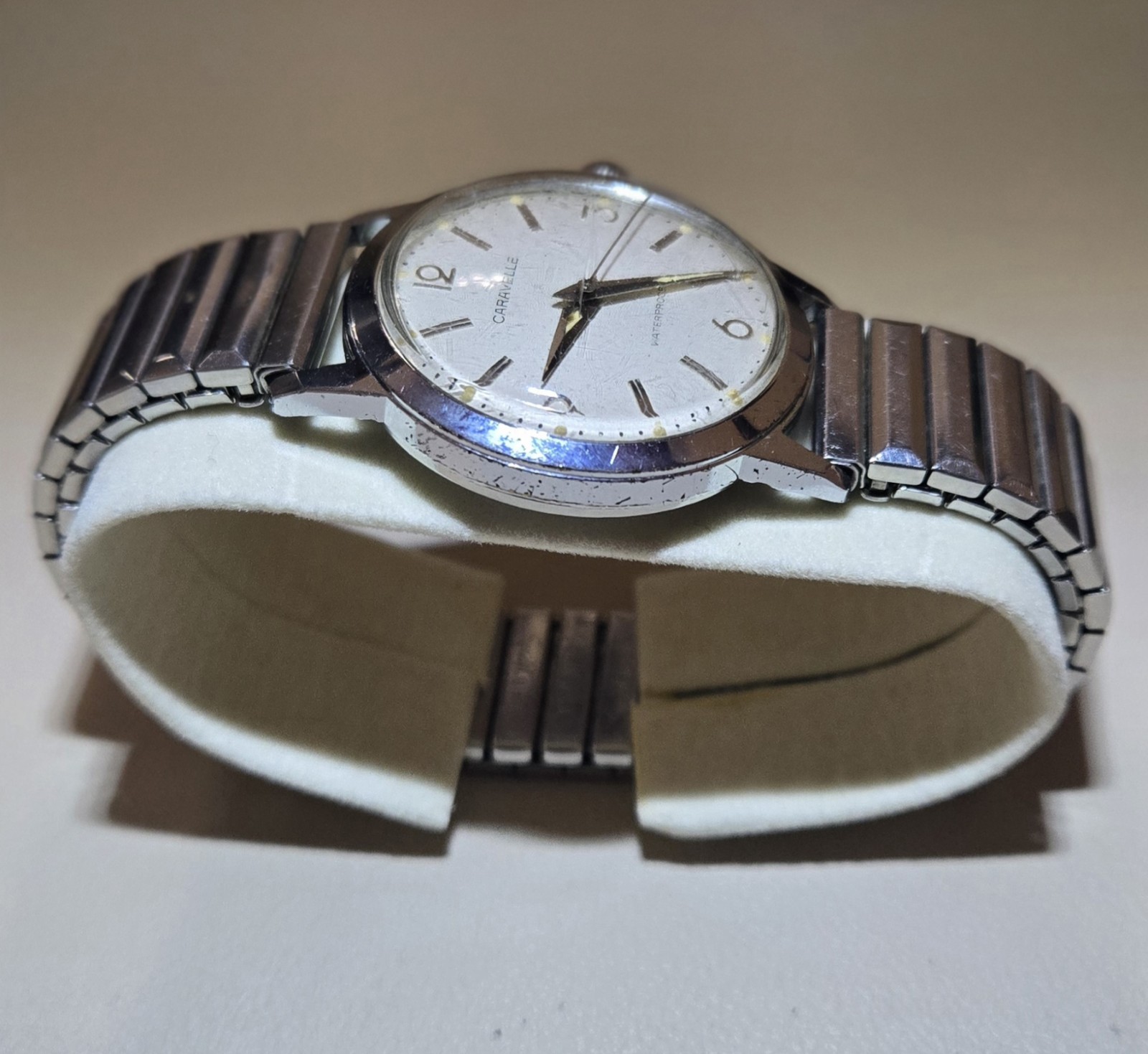 Caravelle Men’s Vintage Manual Wind Watch White Dial Silver Bracelet 33mm