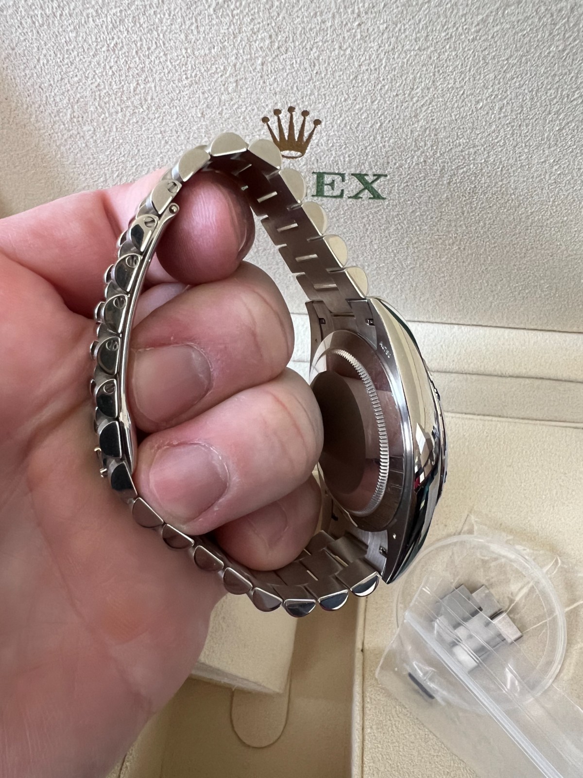 ROLEX 18K WHITE GOLD PRESIDENT DAY DATE 40 228239 C. 2022 Green Roman Dial 40mm