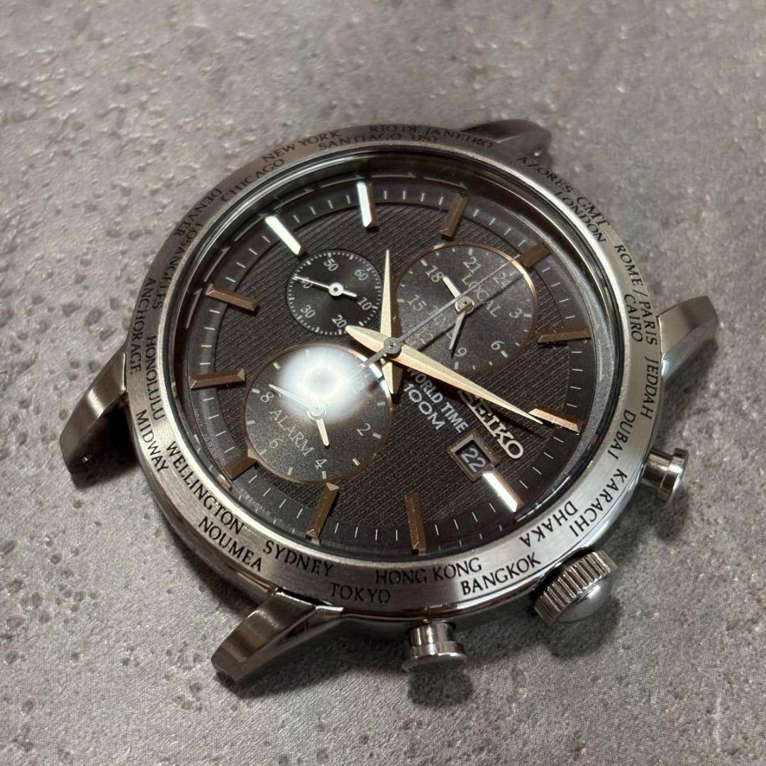Seiko 5T82 0AK0 World Time 10 ATM Water Resistant 100M Chronograph