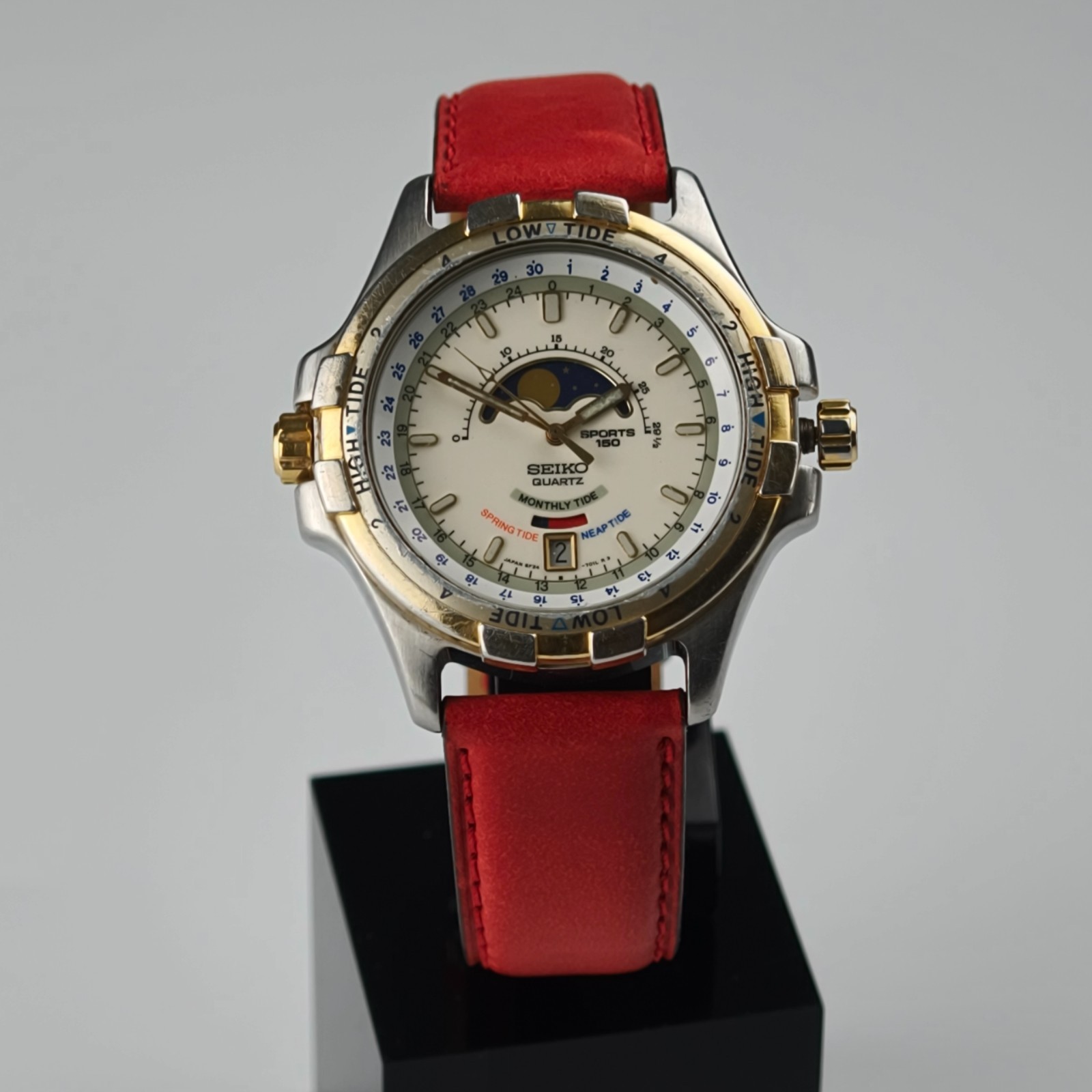 Vintage Seiko Tidemaster Sport 150 6F24-7010 Tide Moon Phase Quartz Watch