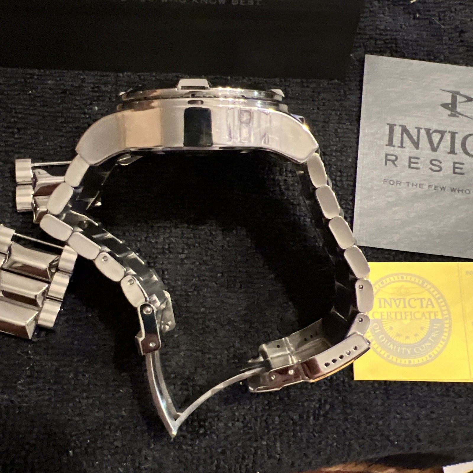 Invicta Reserve excursion Swiss GMT Model 6107 Stainless Steel need battery