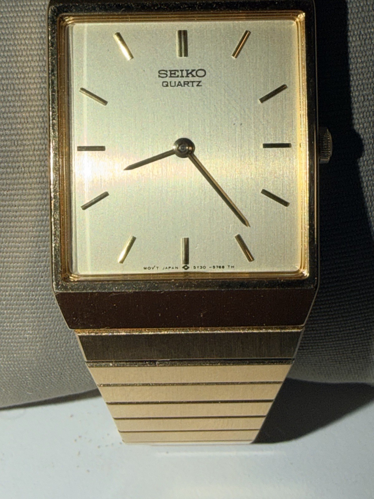 Seiko Quartz Vintage 1980s Gold Square Dial 33mm Analog Dress Bracelet
