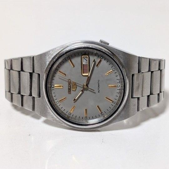 SEIKO 5 AUTOMATIC 7009 3130 Seiko 5 Automatic Gray Dial Gold Index Day Date