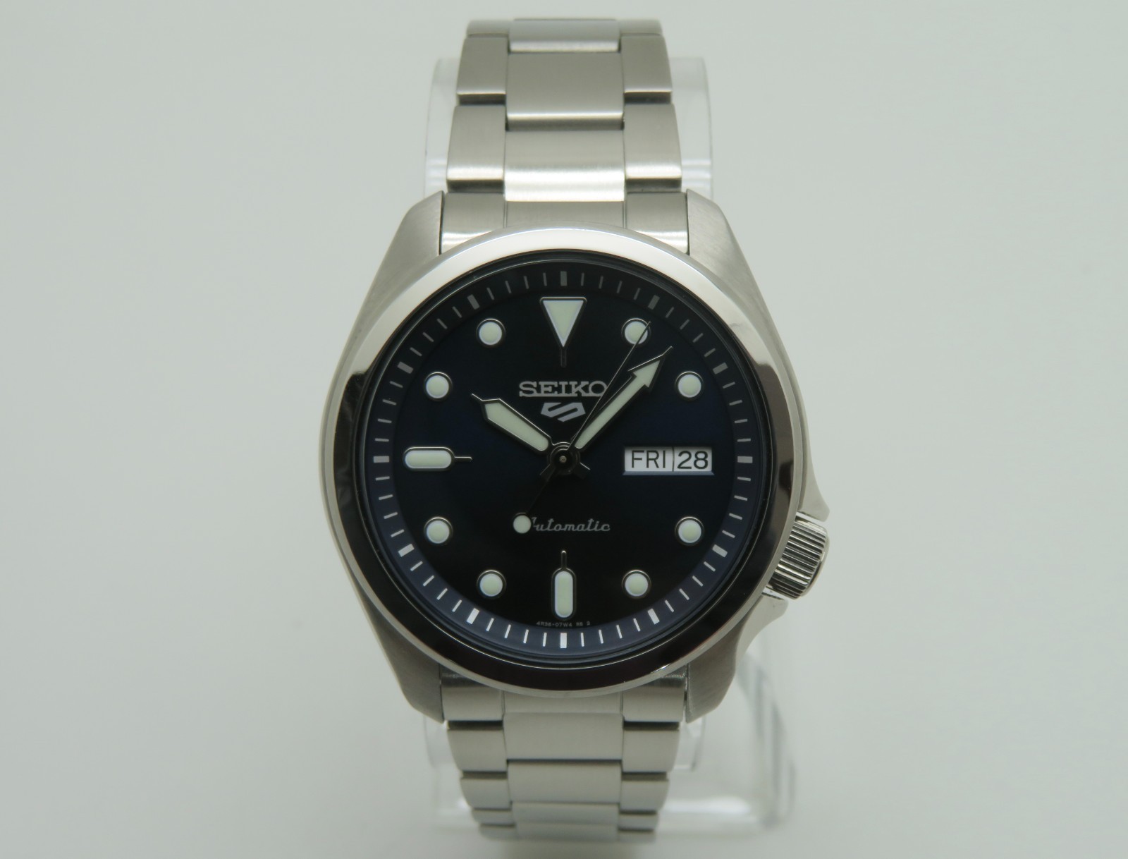 Seiko 5 Sports SRPE53K1 Men’s 38mm Stainless Steel Automatic Wristwatch