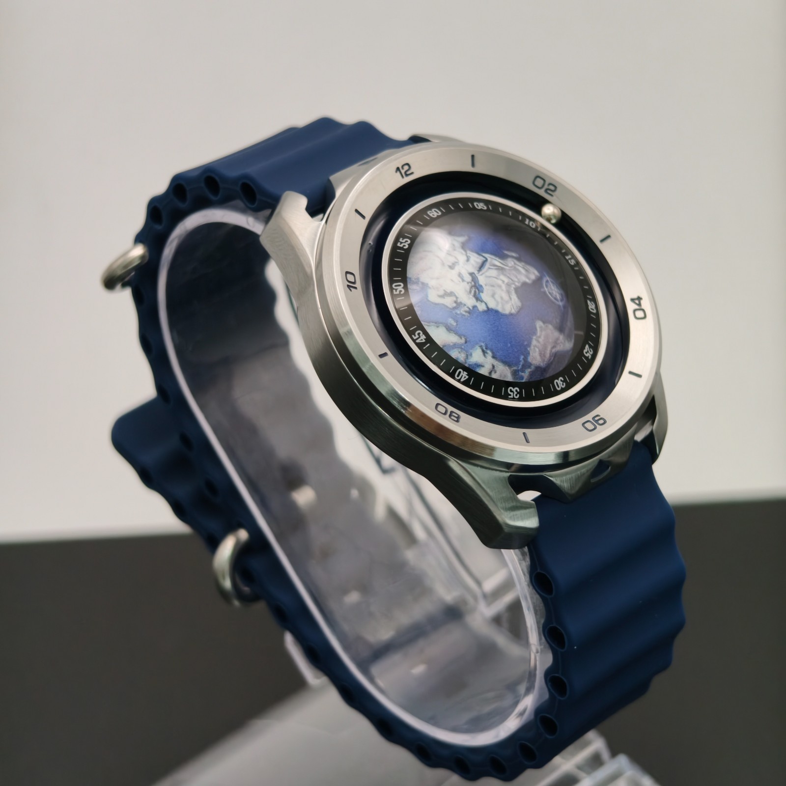 Magnet Orbit Earth Luminous Magnetic Unique Design Watch Japan Miyota Quartz