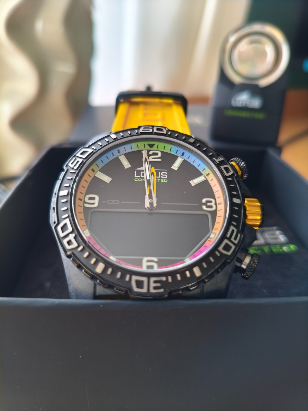 Lotus Carbon connected D hybrid smart watch