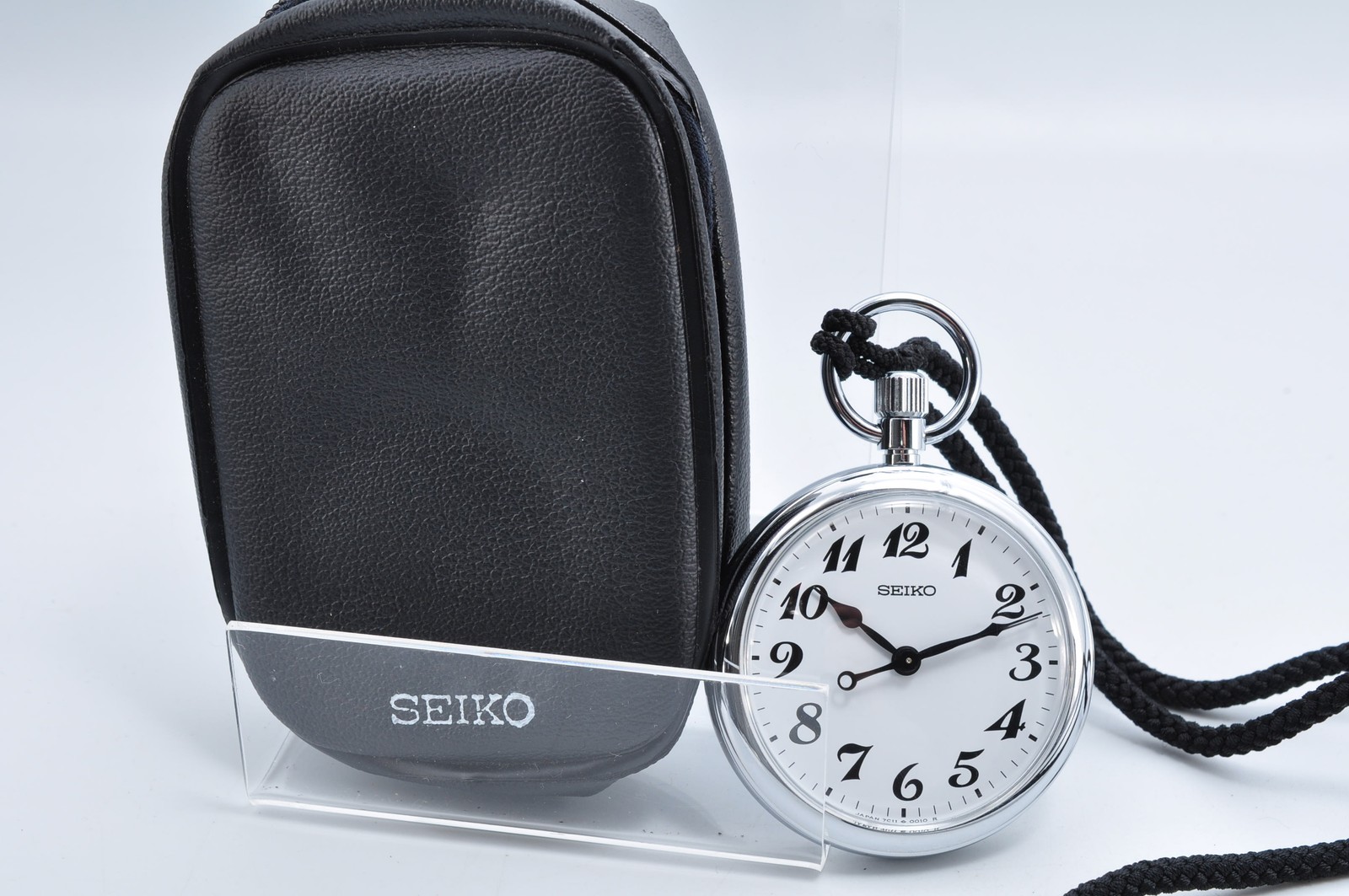 SEIKO 7C11-0010 Quartz Analog ASGP Silver Pocket Watch Japan w/Case Auth w-1035
