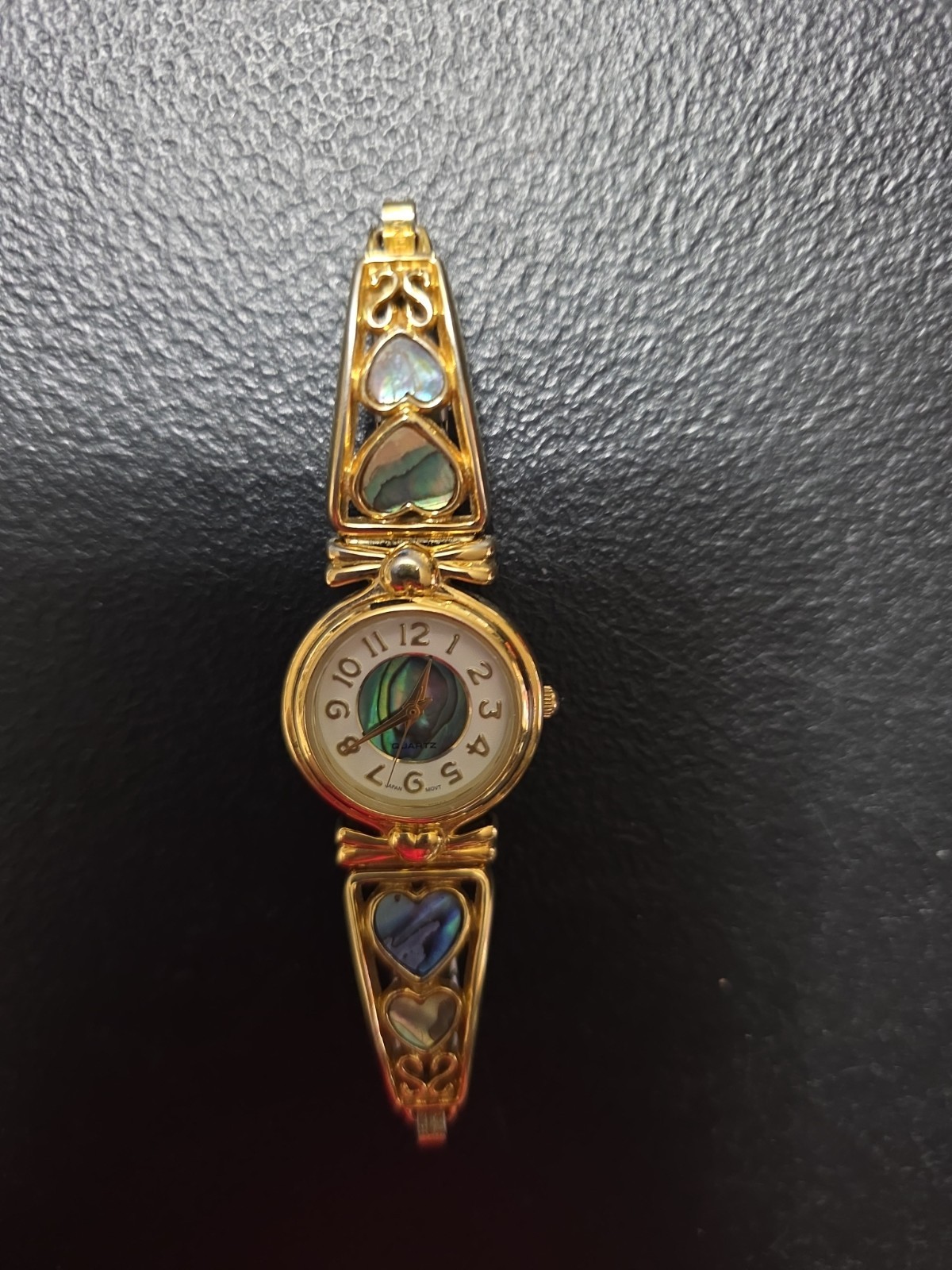 Vintage Avon Abalone Shell Heart Quartz Gold Toned Watch Mother Of Pearl