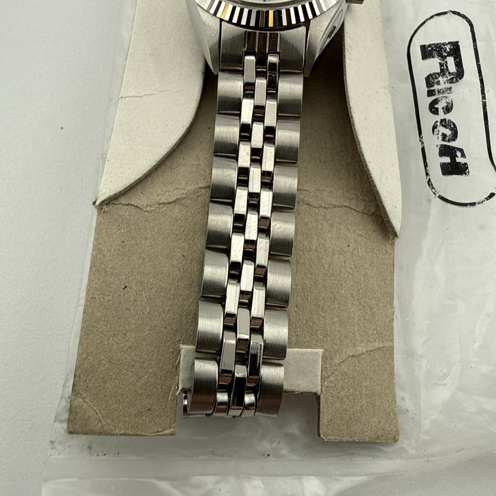 VINTAGE RICOH AUTOMATIC 21J SILVER TONE LADY’S DATE WATCH – NOS New Old Stock