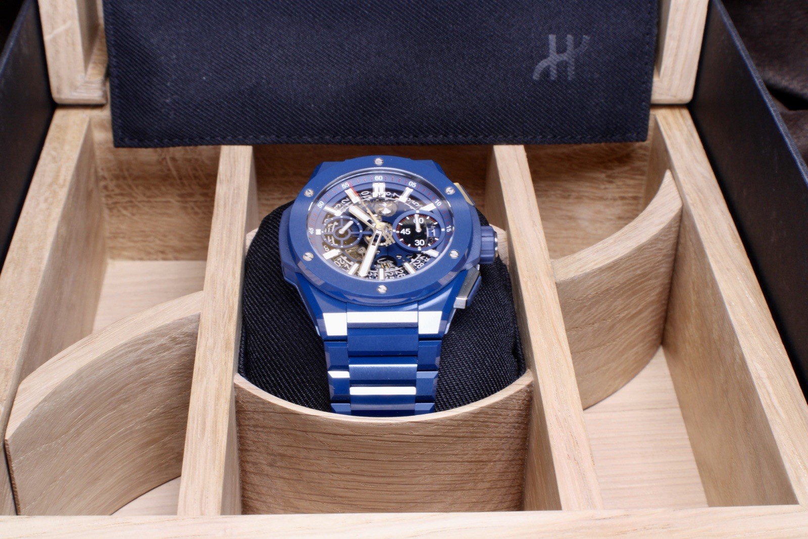 Hublot Big Bang Integrated Blue Ceramic 42mm Integral Unworn LNIB 451.EX.5123.EX