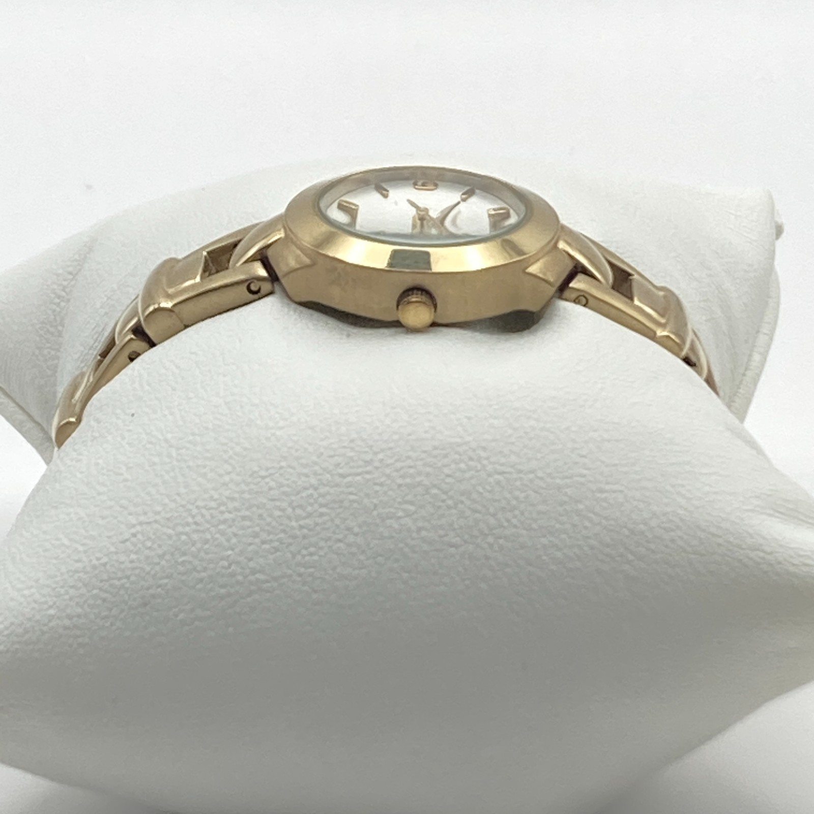 Fossil F2 Women’s Watch 23mm Gold Tone Date Round WR 30M New Battery TINY 5.5″